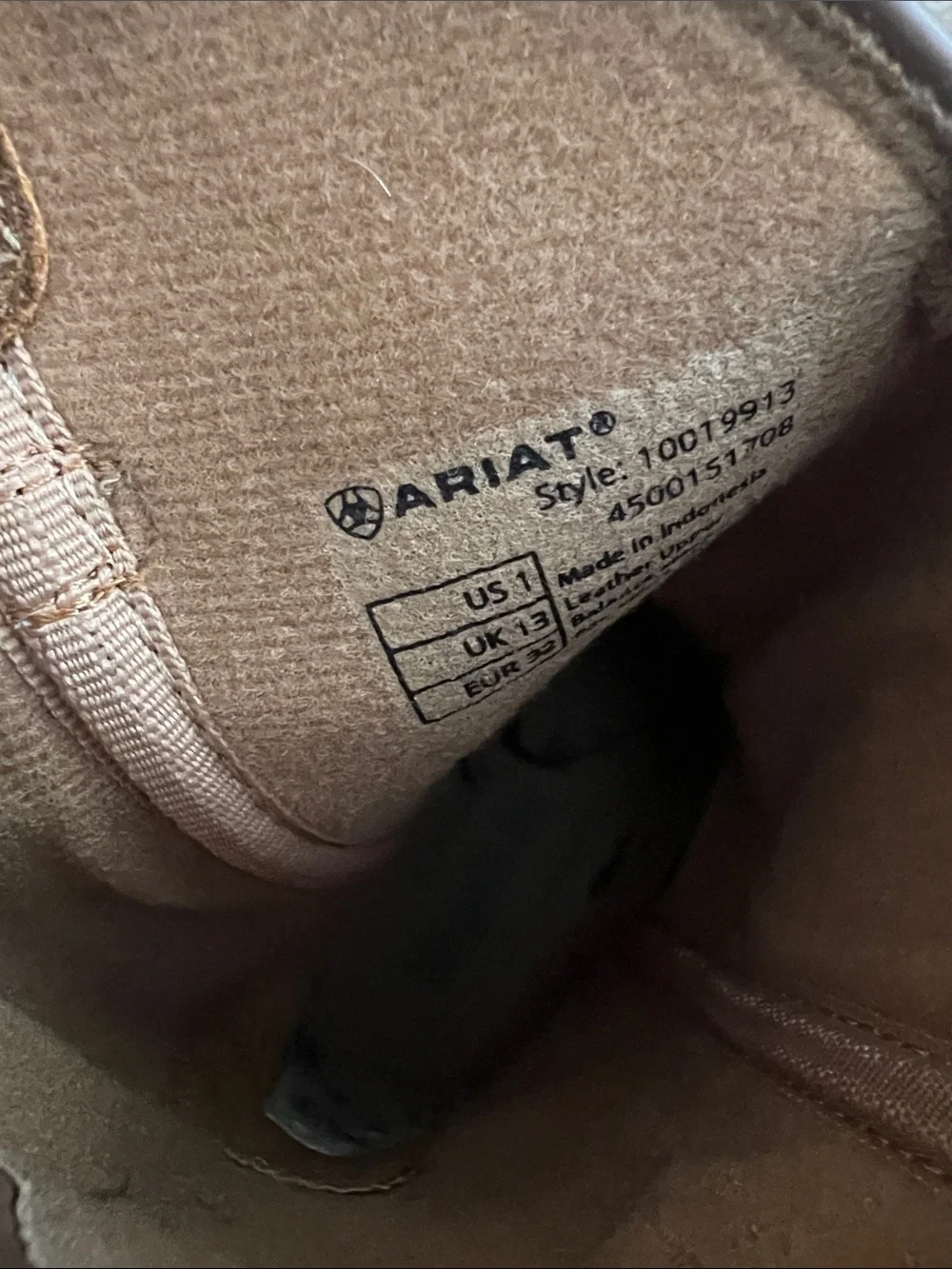 Ariat almost new